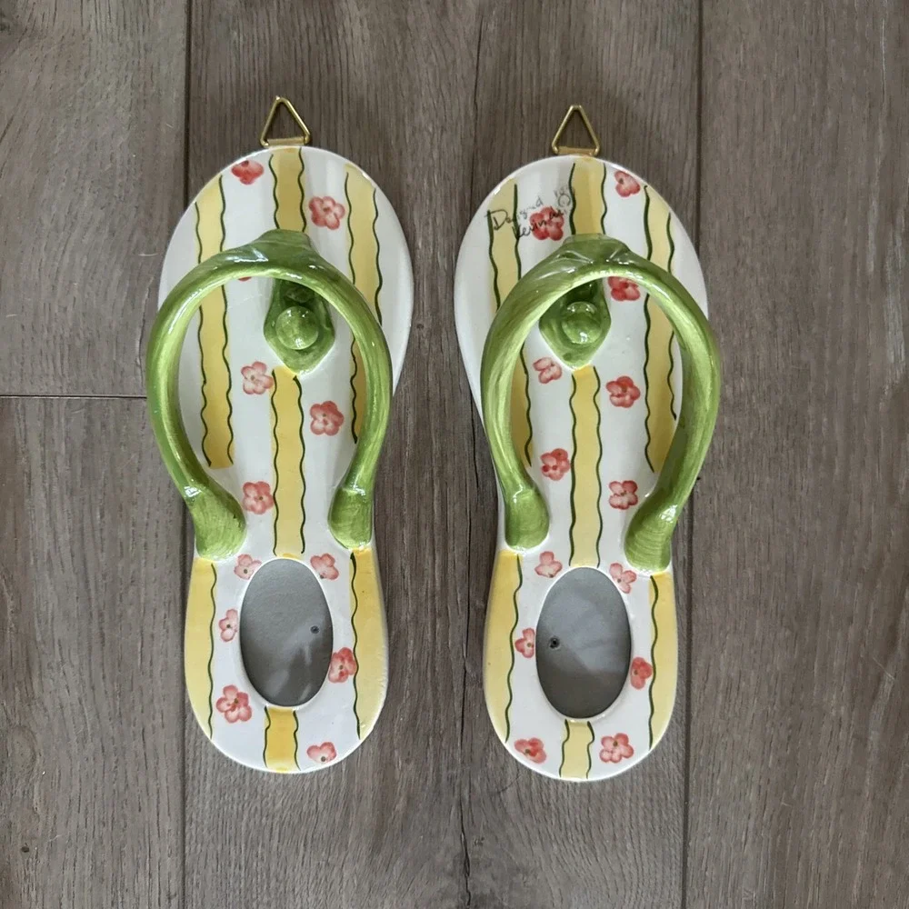 2 Ceramic Sandal Flip Flop Wall Hanging Picture Frame Decor Green Yellow Flowers